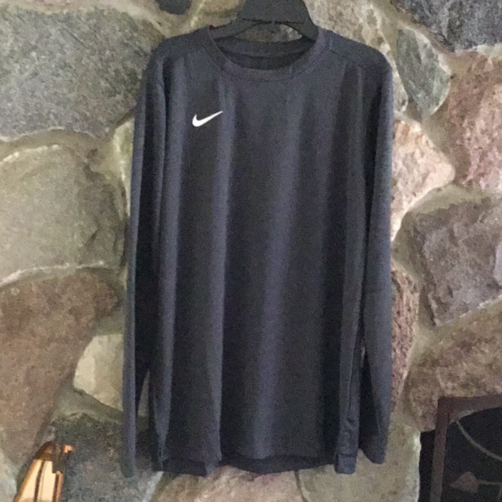 NWT Nike Top